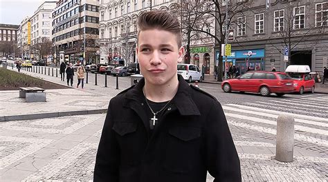 Free Czech Hunter Gay Porn Videos: czechhunter.com .